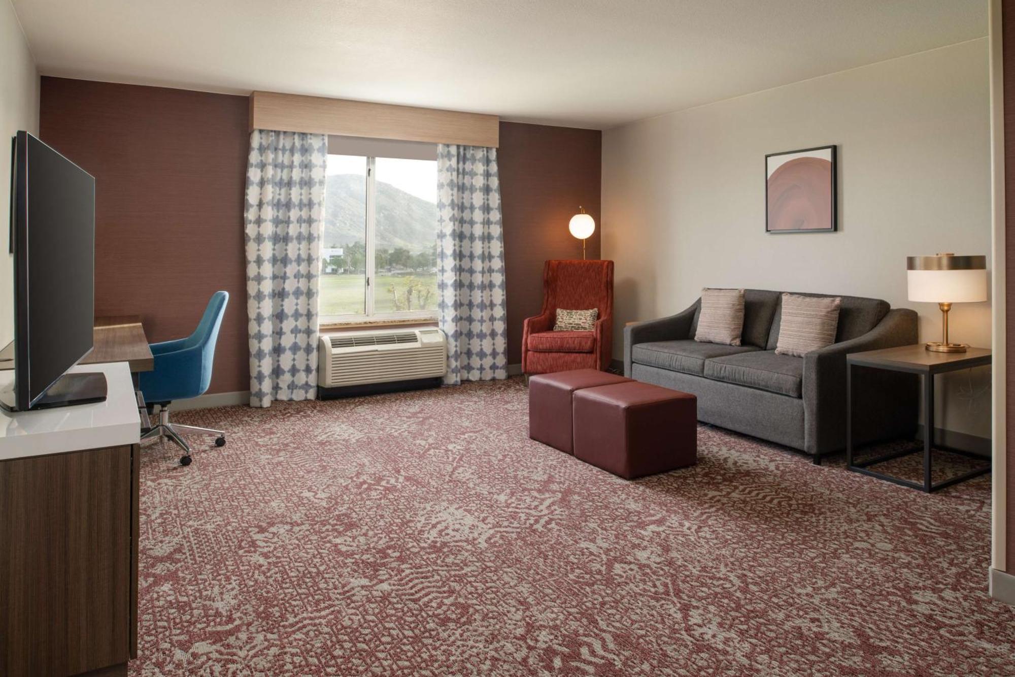 Hilton Garden Inn Fontana Exterior foto