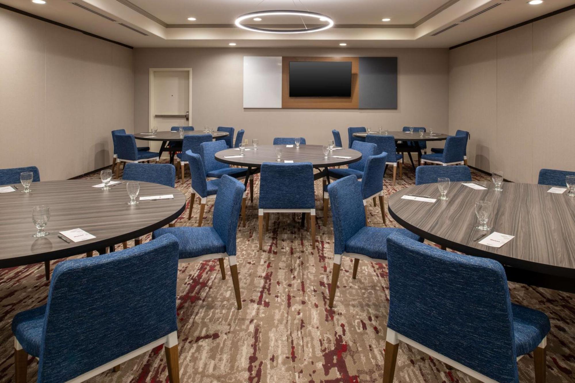 Hilton Garden Inn Fontana Exterior foto
